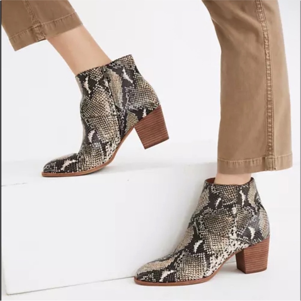 Madewell The Rosie Ankle Boot Snake Embossed Leather MOONSTONE MULTI Sz 9 MA435